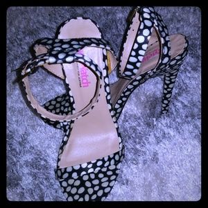 SOLD! Polkadots strap on heels